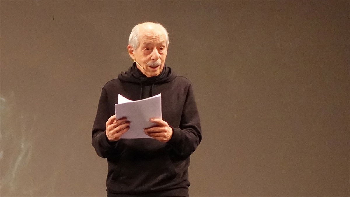 Oyuncu Genco Erkal Vefat Etti