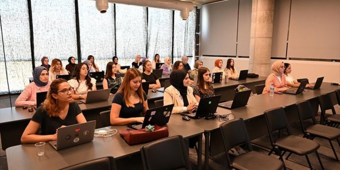 Kadınlar Yapay Zeka Eğitimiyle Gaziantep Sanayisine Güç Katacak