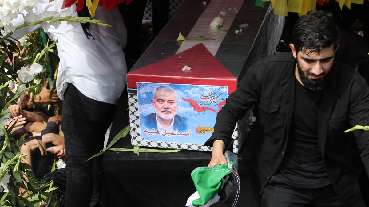 Heniyye'nin Naaşı Cuma Günü Defnedilmek Üzere Katar'a Getirildi