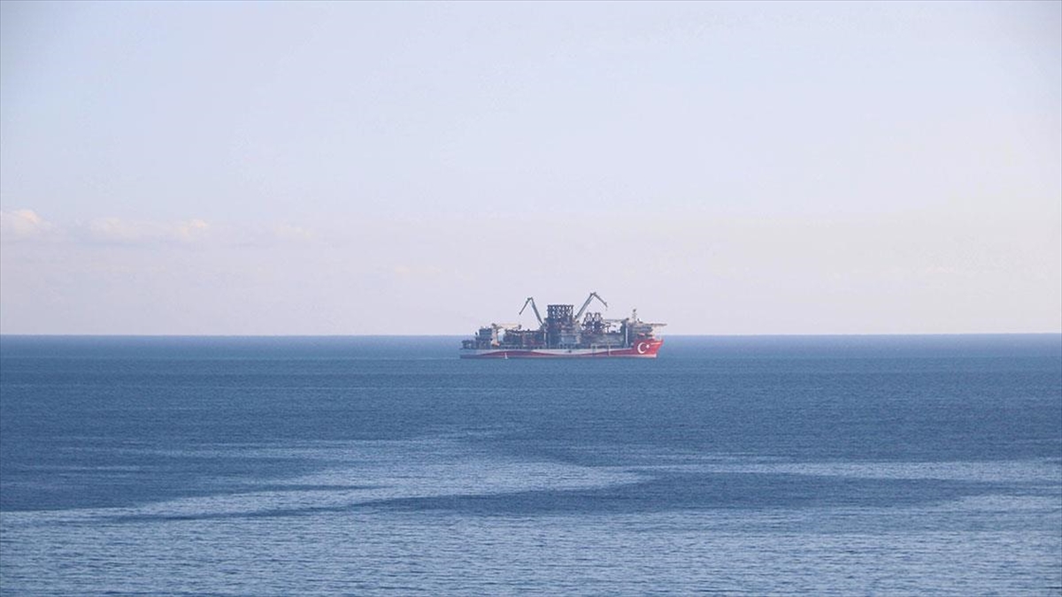 Abdülhamid Han Sondaj Gemisi Filyos'a Ulaştı