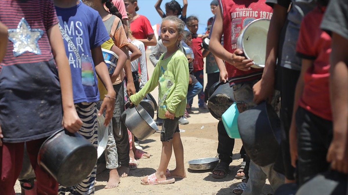 İsrail'in Saldırılarında 300 Günü Geride Bırakan Gazzeliler Açlıkla Mücadele Ediyor