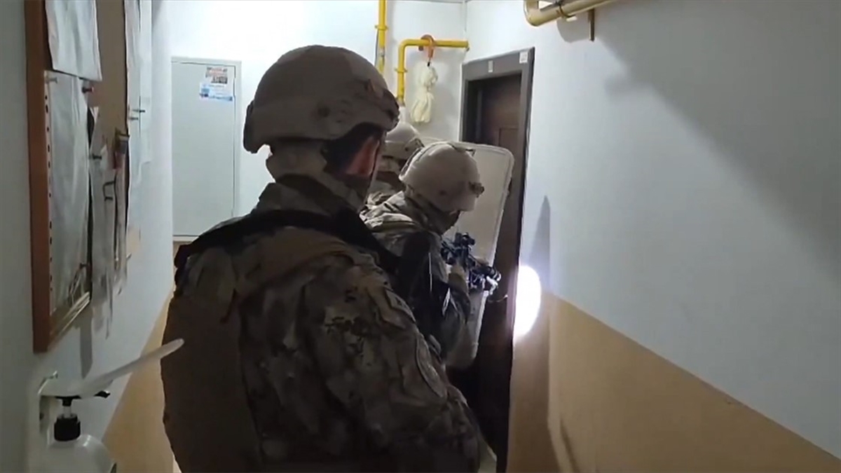 "kuyu-15" Operasyonlarında Organize Suç Örgütü Üyesi 30 Şüpheli Yakalandı