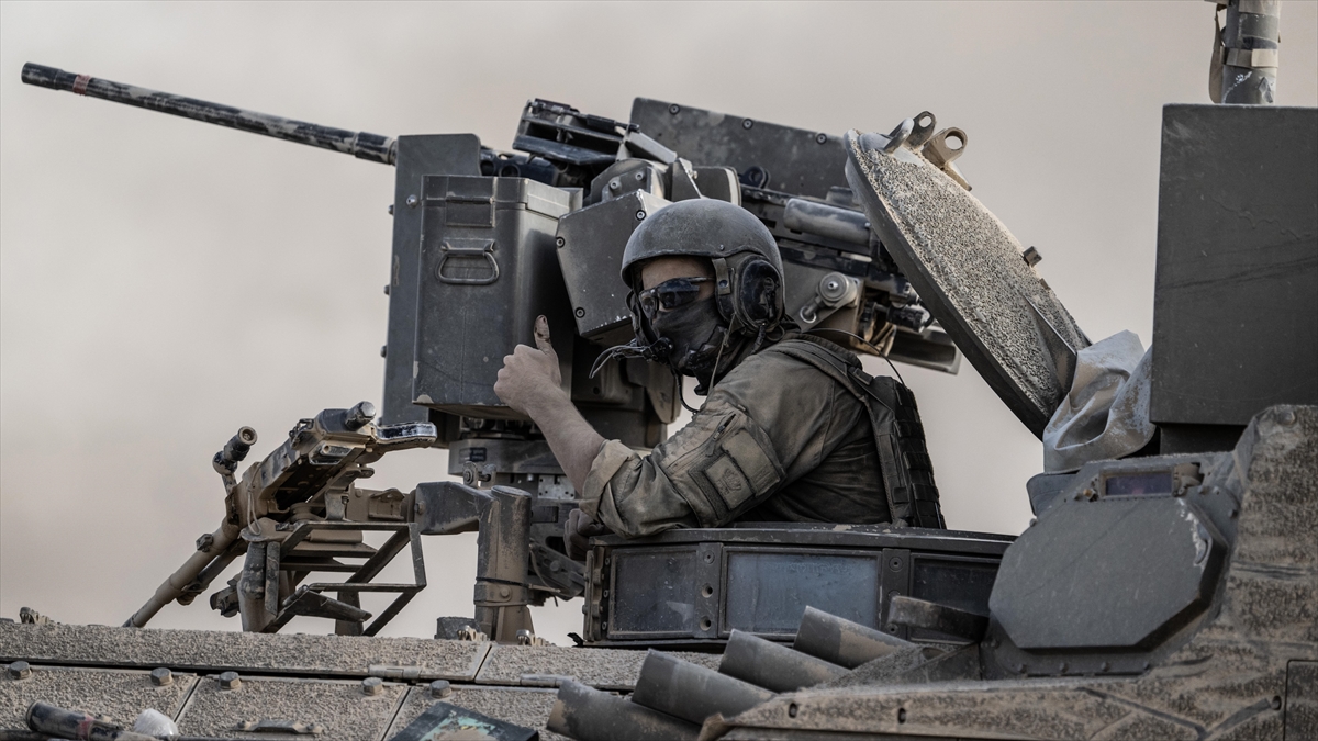 İsrail'de Ordunun Saldırı Ve Savunma Hazırlıklarının En Üst Seviyede Olduğu Belirtildi