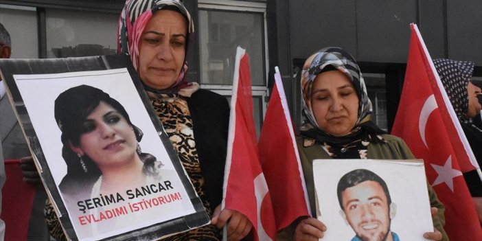 Vanlı Aileler Dem Parti İl Başkanlığı Önündeki Eylemlerini Sürdürdü