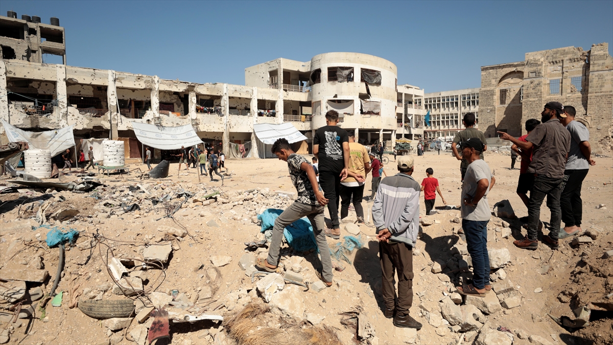 Hamas: İsrail'in Okullara Düzenlediği Saldırıların Amacı Sivilleri Yok Etmek, Yerinden Etmek Ve Korkutmak