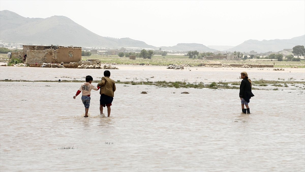 Bm'den Yemen'de Sel Felaketlerinden Etkilenen Bölgeler İçin Acil Yardım Çağrısı