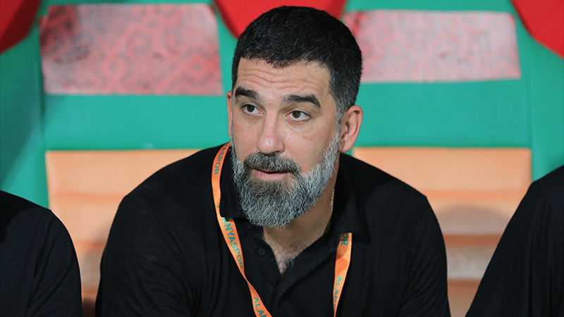 Arda Turan'dan kırmızı kart açıklaması ve hakemlere tavsiye