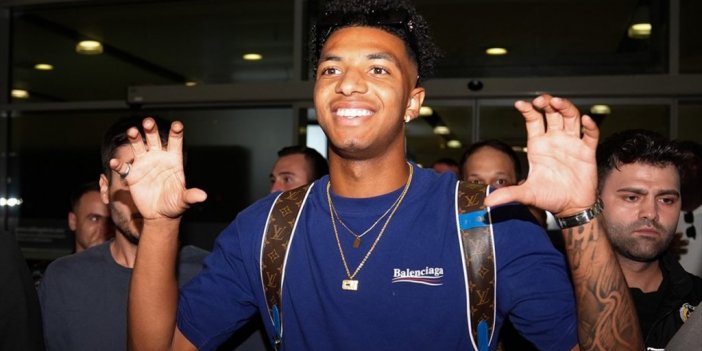 Beşiktaş'ın Transfer Görüşmelerinde Bulunduğu Ndour İstanbul'a Geldi