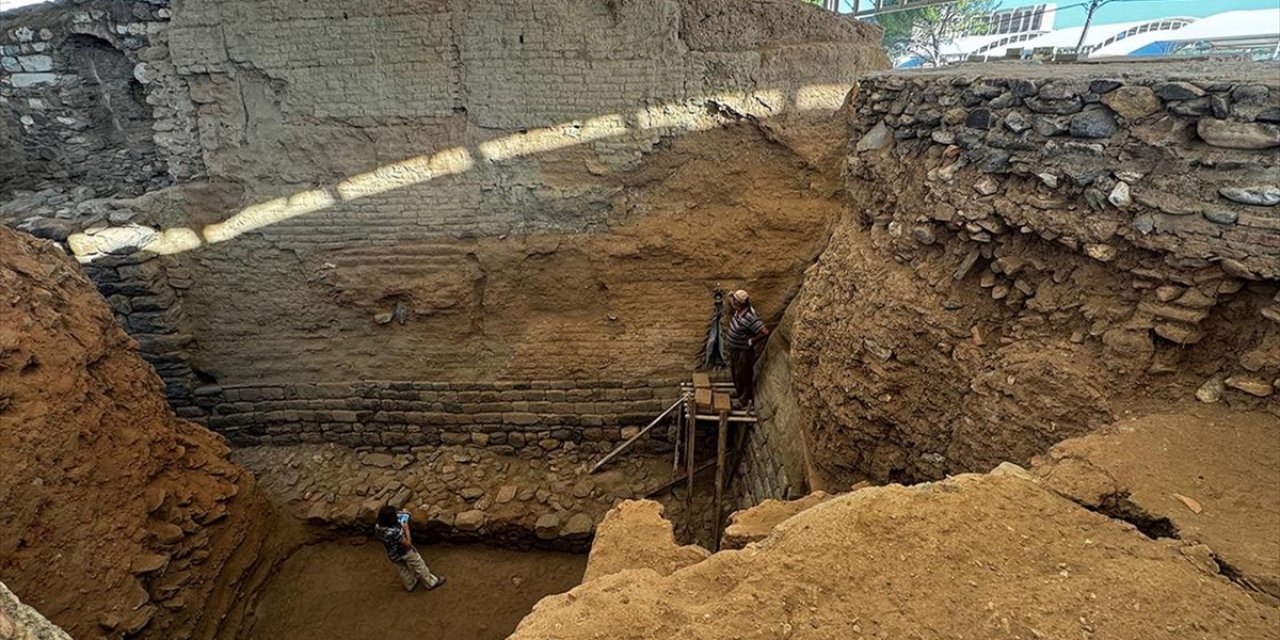 Perslerin Lidya'yı İşgalinin Önünü Açan Thymbra Muharebesi'nin İzleri Bulundu