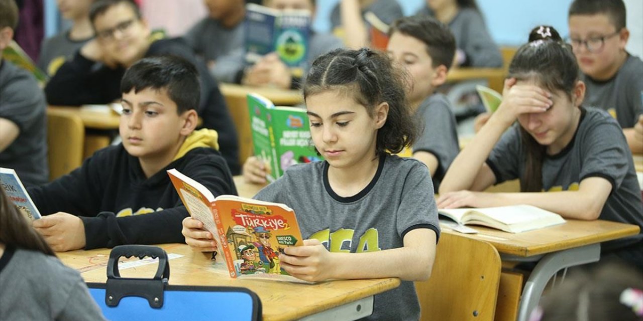 MEB "2024-2025 Eğitim Ve Öğretim Yılına İlişkin İş Ve İşlemler" Genelgesine Göre, Kayıtlar Esnasında Ücret Alınmayacak