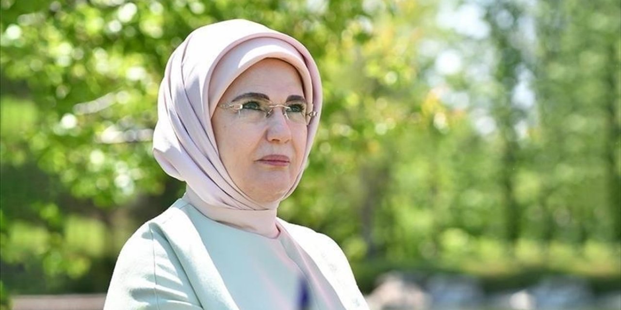 Emine Erdoğan: 30 Ağustos, Tarihimizin En Parlak Zaferlerinden Biri Olarak, Birlik Ve Beraberliğin Gücünü Gösteriyor