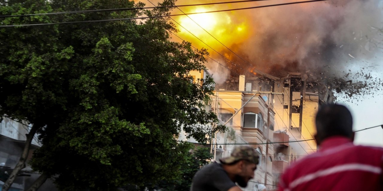 İsrail'in 318 Gündür Saldırılarını Sürdürdüğü Gazze'de Can Kaybı 40 Bin 139'a Çıktı