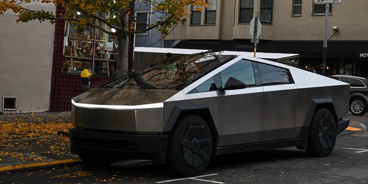 Elon Musk, Çeçen Lider Kadirov'a "Cybertruck" Hediye Ettiği İddiasını Yalanladı