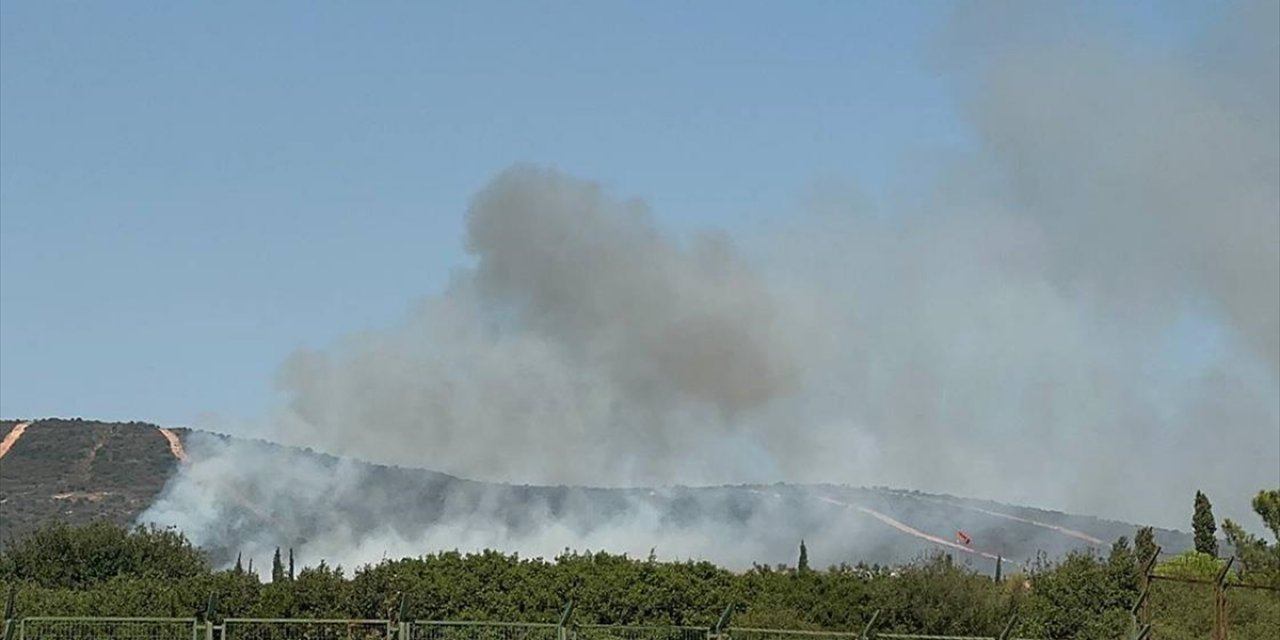 Tuzla'da Askeri Alanda Yangın Çıktı