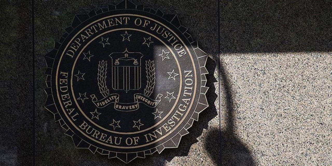 FBI, ABD'deki Seçim Kampanyasında Bazı E-postaların Hacklenmesine İlişkin Soruşturmasını Tamamladı