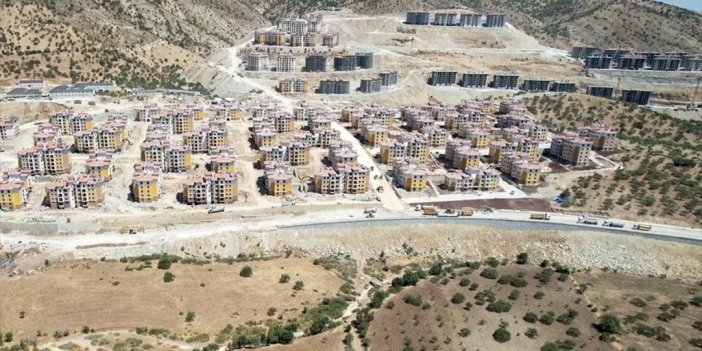 Depremin Etkilediği Gölbaşı'nda Kalıcı Konutların Yapımı Sürüyor