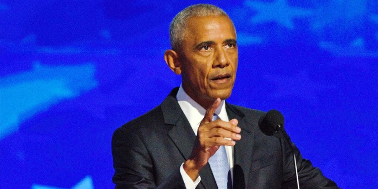 Obama, Harris'i "ABD İçin Yeni Sayfa", Trump'ı da "Tehlikeli" Şeklinde Niteledi