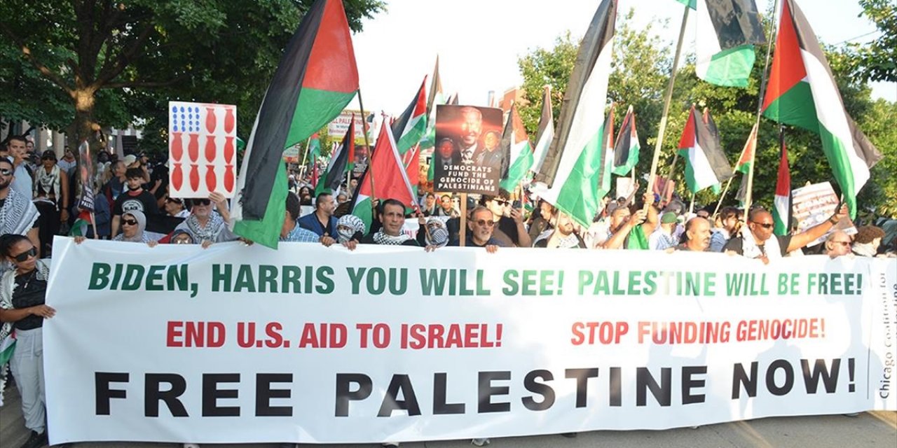 Chicago'da Filistin Destekçisi Binlerce Gösterici Gazze İçin Yürüdü