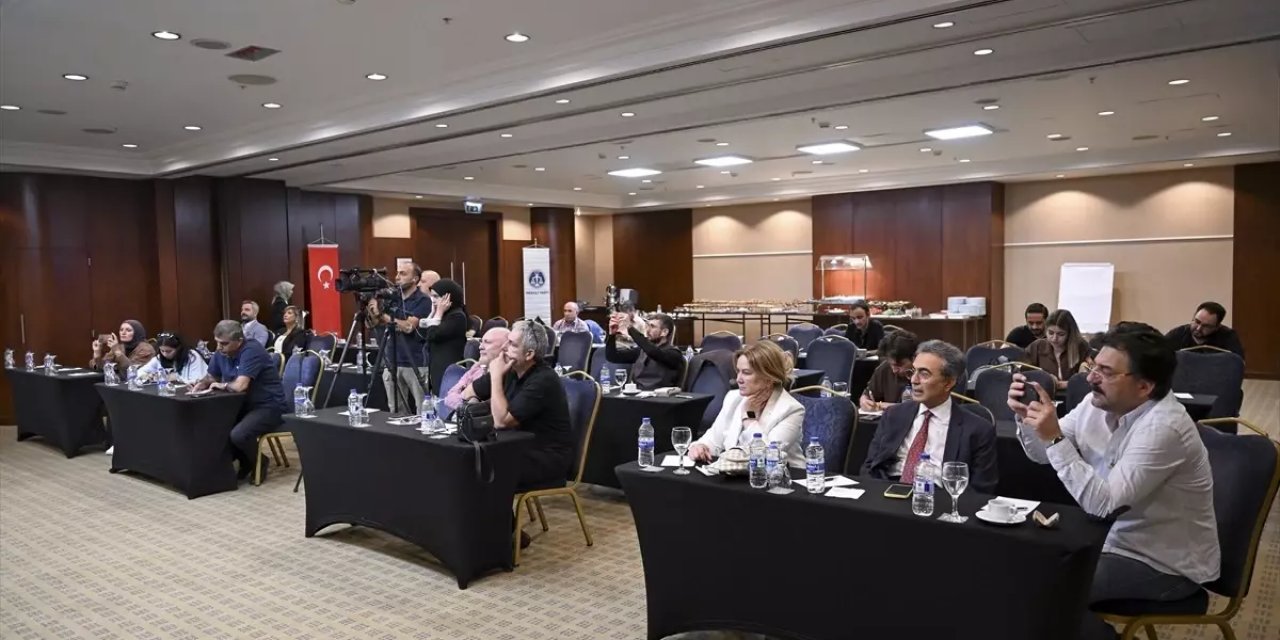 Merkez Parti Genel Başkanı Pelin Gündeş Bakır'dan Deprem ve Ekonomi Açıklamaları