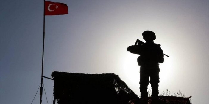 Türkiye'den Yunanistan'a Geçmeye Çalışan 8'i Terörist 9 Kişi Yakalandı