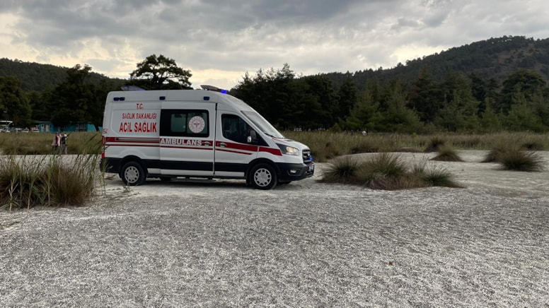 Salda Gölü’nde facia: 18 yaşındaki genç hayatını kaybetti