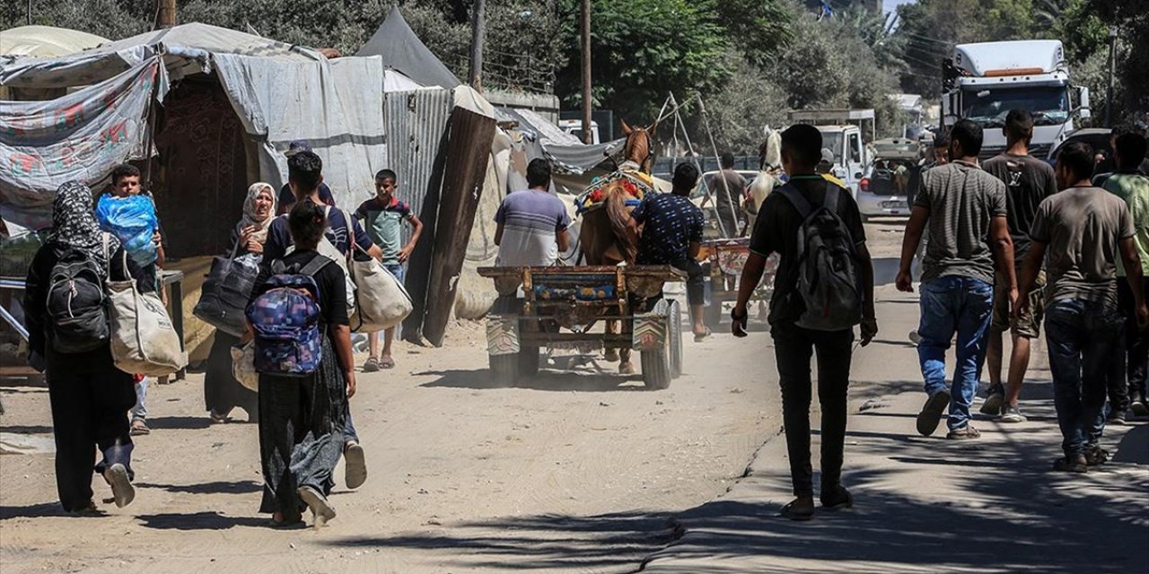 Gazze'deki Filistinliler Yeniden Göç Etmek Zorunda Kaldı