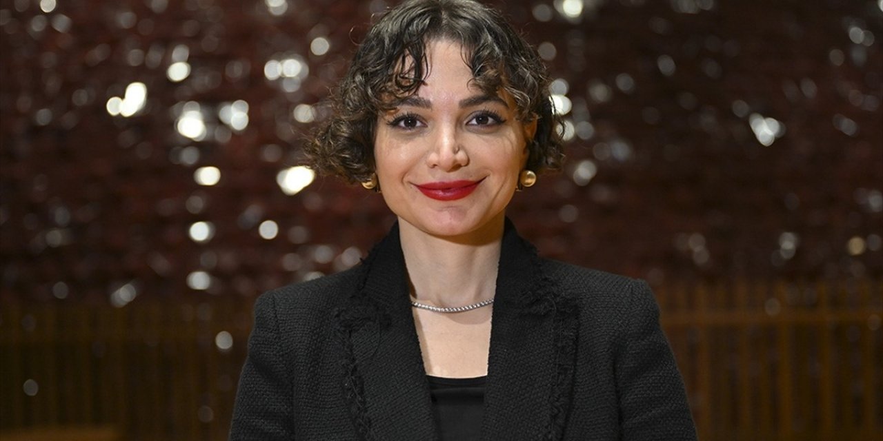 Melek Zeynep Bulut, Yeni Eseri "Duo" İle Londra Tasarım Festivali'nde