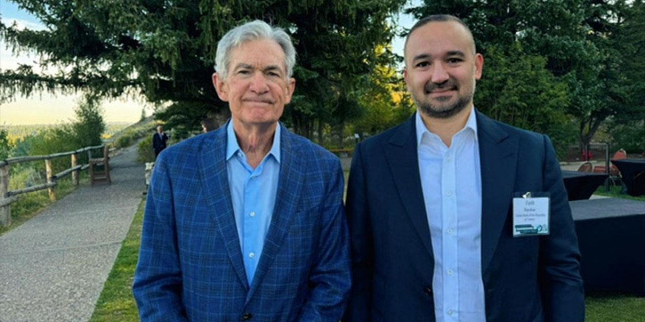 TCMB Başkanı Karahan, Jackson Hole'de, Fed Başkanı Powell İle Bir Araya Geldi