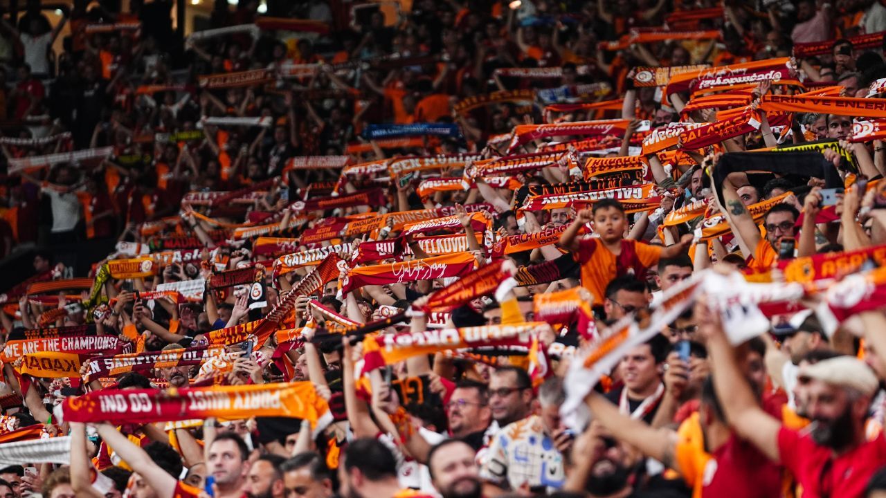 Galatasaray'dan karaborsa bilet açıklaması!