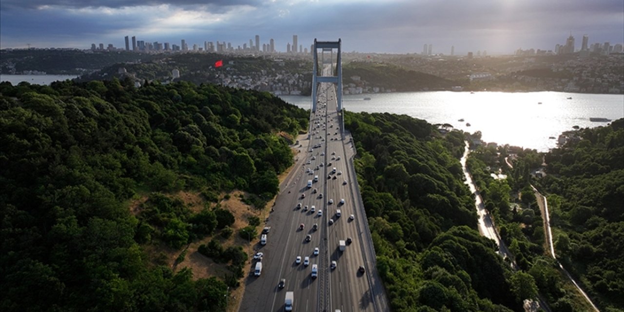 İstanbul'da Hafta Sonu Triatlon Yarışları Nedeniyle Bazı Yollar Trafiğe Kapatılacak