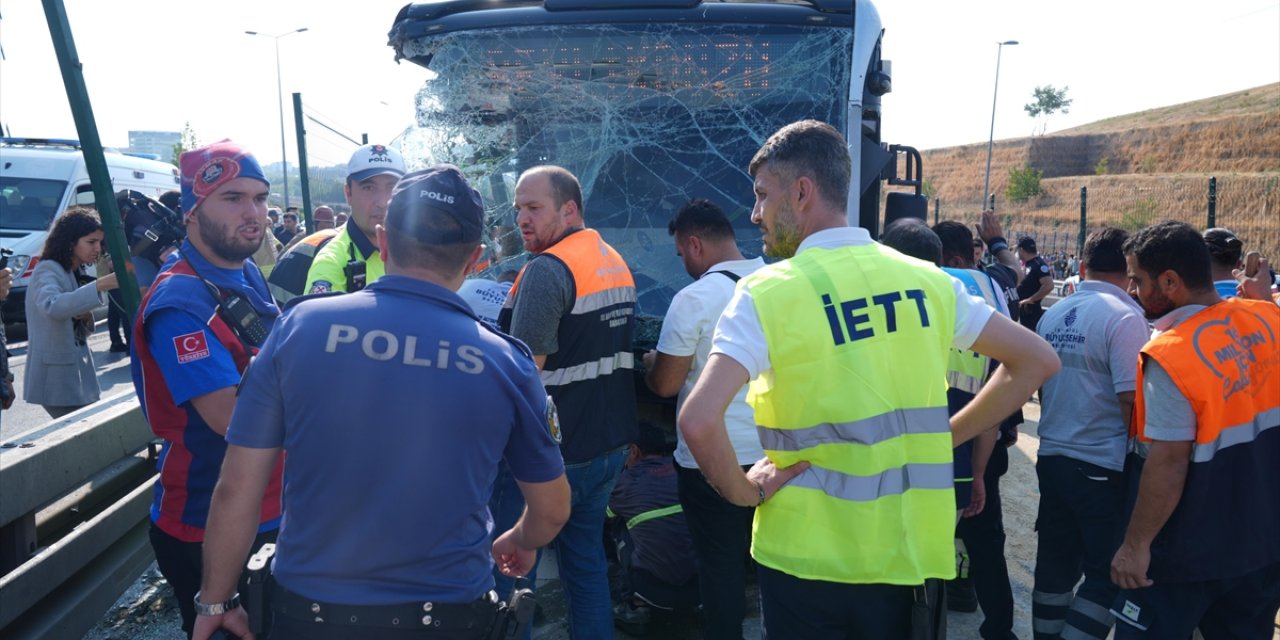 Metrobüs Kazasına İlişkin Gözaltına Alınan 2 Şüpheli Adliyede