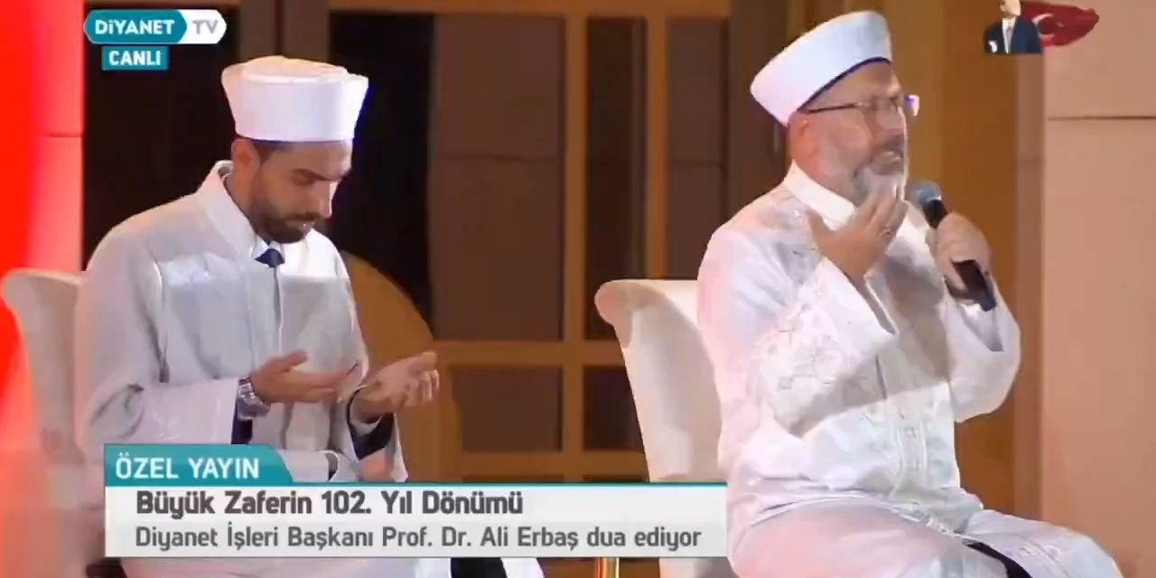 Cumhurbaşkanlığı'ndaki 30 Ağustos Töreninde Atatürk'e Dua Etti