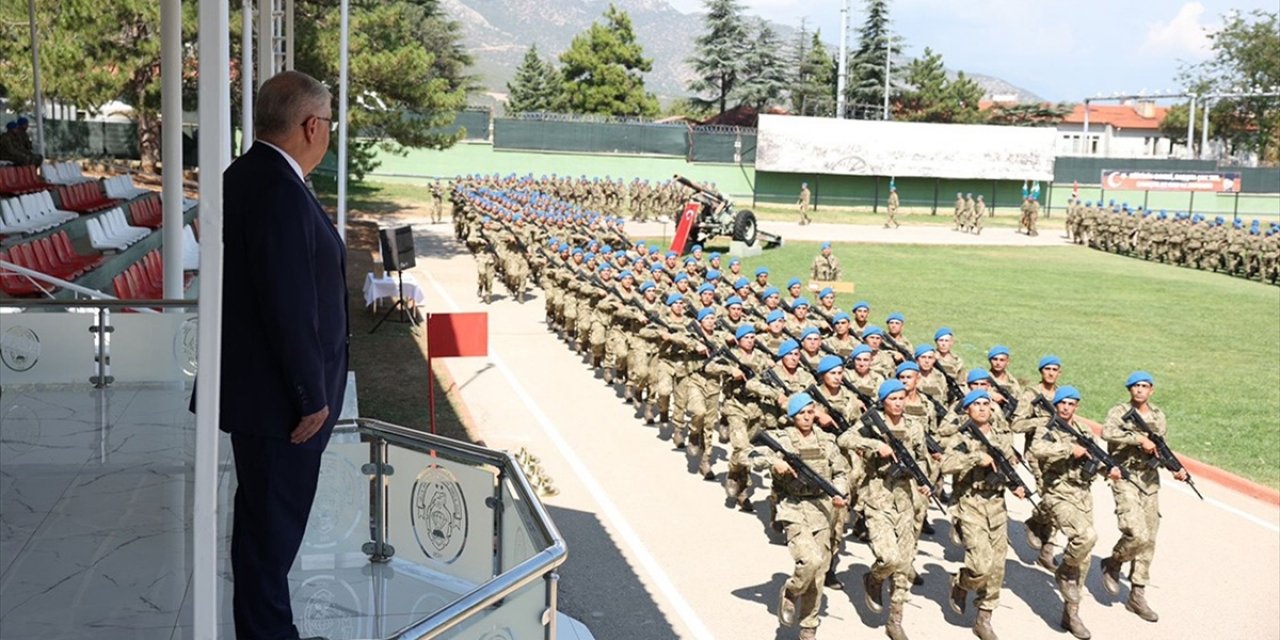 Milli Savunma Bakanı Güler, Eğirdir Dağ Komando Okulunun Eğitim Yılı Açılış Törenine Katıldı