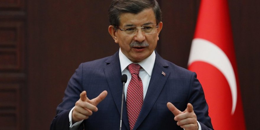 Eski danışmanından çok sert sözler: Ahmet Davutoğlu intihar etti