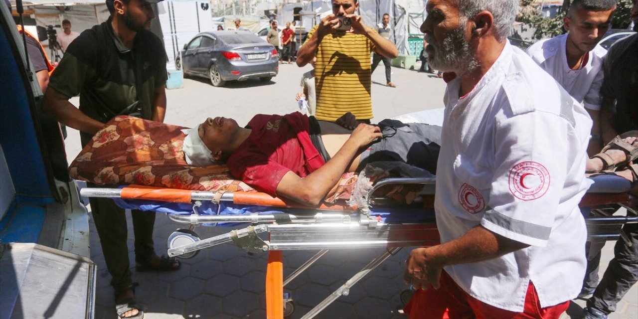 İsrail'in Gazze Şeridi'ne Düzenlediği Saldırılarda 10 Filistinli Hayatını Kaybetti