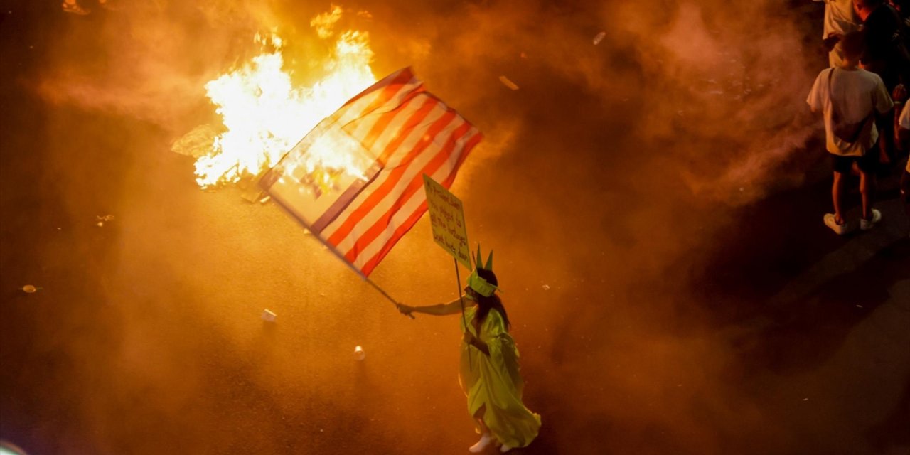 İsrail'de On Binlerce Kişi Esir Takası Anlaşması Talebiyle Sokağa İndi