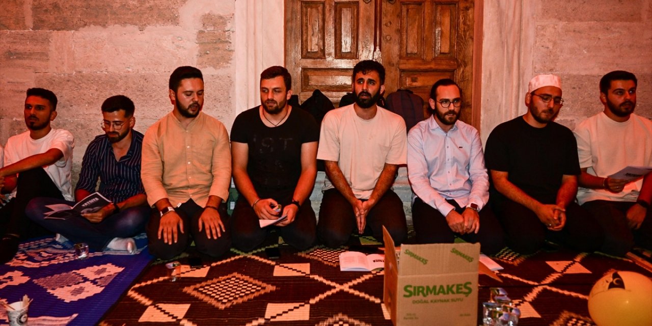 İstanbul'da İsrail'in Zulmü Altındaki Filistinliler İçin Dua Edildi