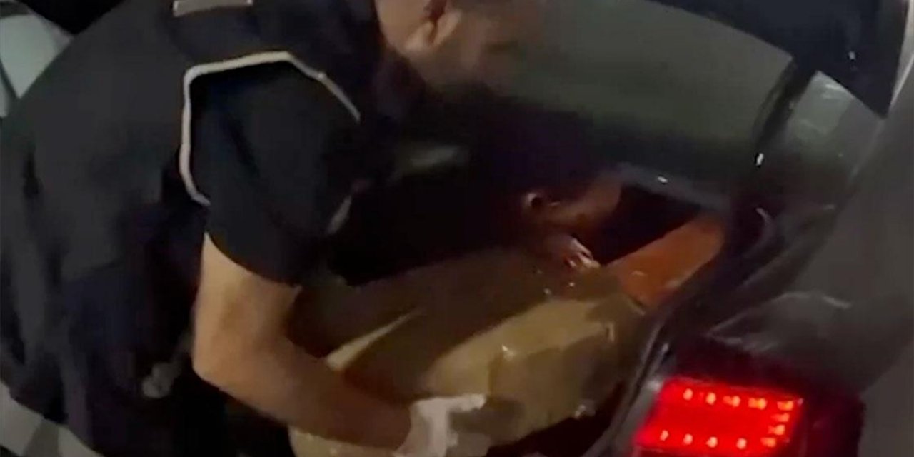 Ruhsatsız Silah Taşıyanlara Yönelik "Mercek-25" Operasyonlarında 2 Bin 459 Şüpheliye İşlem Yapıldı