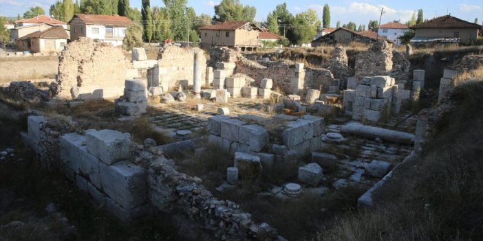 Sebastapolis Antik Kenti'ni Tamamen Gün Yüzüne Çıkarmak İçin Çalışmalar Sürüyor