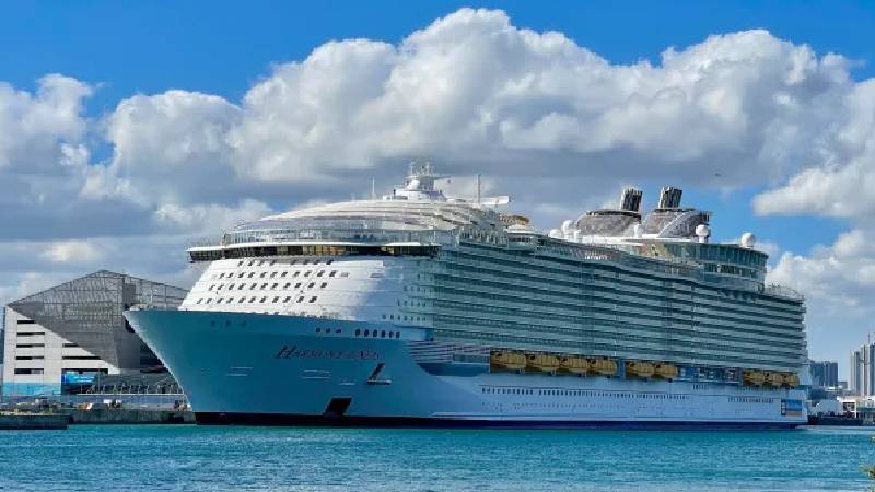 Cruise gemisinin balkonundan düşen 12 yaşındaki çocuk hayatını kaybetti