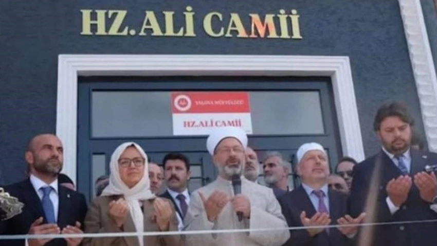 Diyanet İşleri Başkanı Ali Erbaş, Kelime-i Şehadet’i yanlış okudu