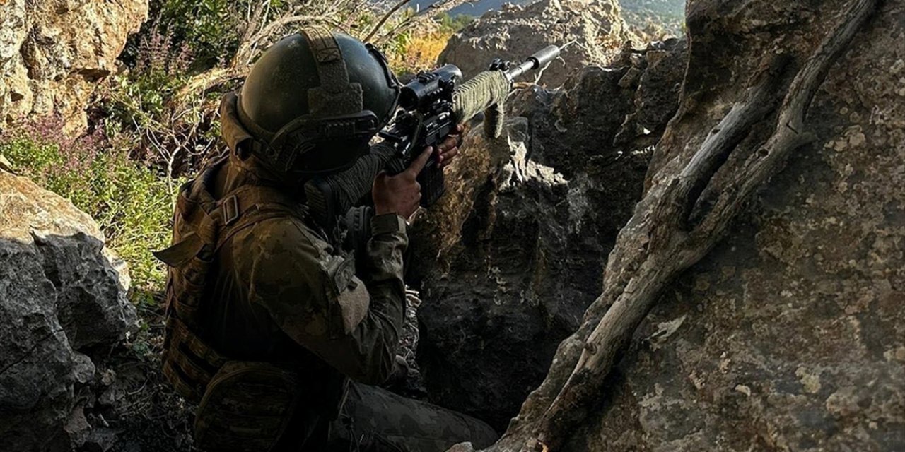 Fırat Kalkanı ve Pençe-kilit Operasyonu Bölgesinde 3 Terörist Etkisiz Hale Getirildi