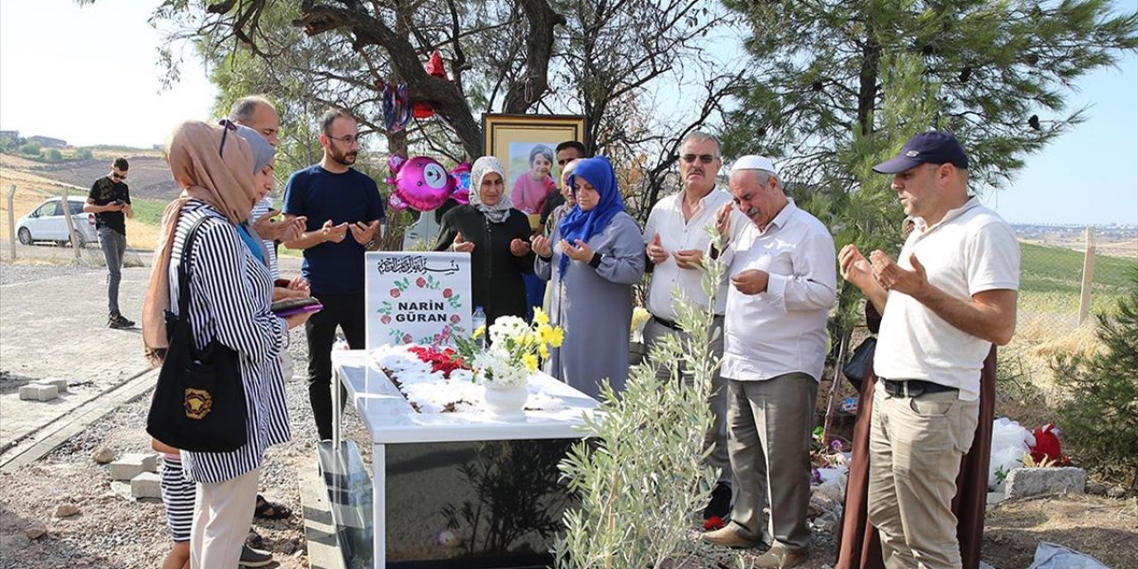 Diyarbakır'da Narin Güran'ın Mezarına Ziyaretler Sürüyor