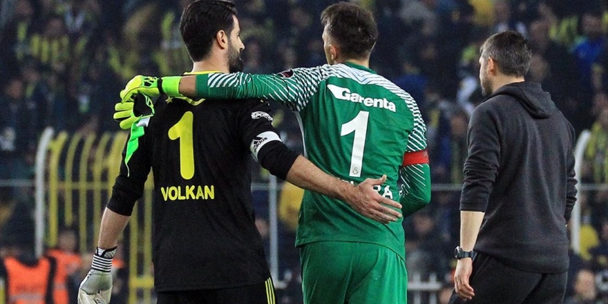 Muslera'dan Volkan Demirel'e Destek Mesajı