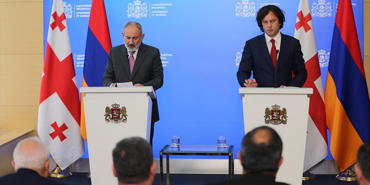 Gürcistan İle Ermenistan Başbakanları, Güney Kafkasya'da Barış Arayışlarını Görüştü