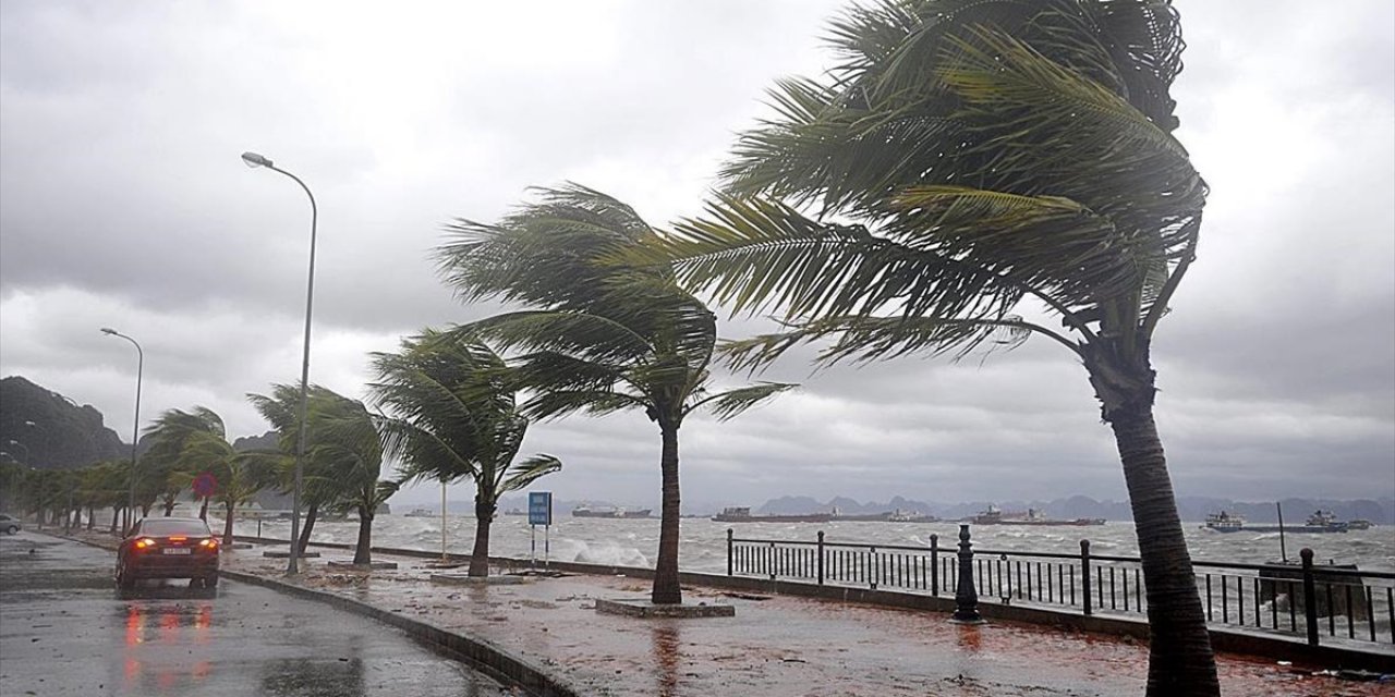Vietnam'ı Vuran Yagi Tayfunu'nda Ölenlerin Sayısı 292'ye Çıktı