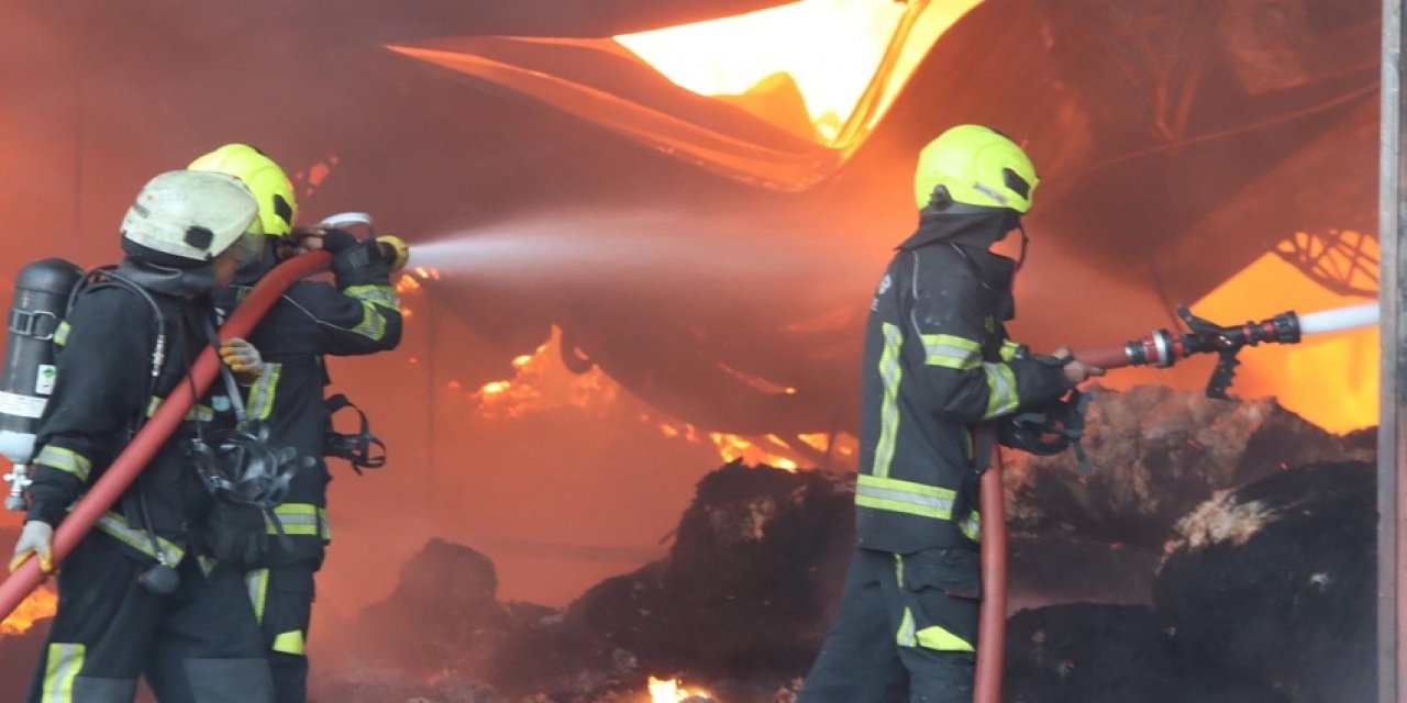 Kayseri'de Bir Fabrikada Büyük Yangın!