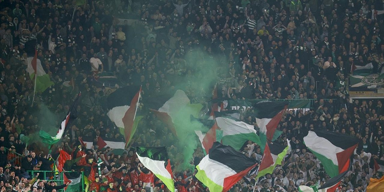 Celtic Taraftarları, Uefa Şampiyonlar Ligi Maçında Filistin'e Destek Verdi