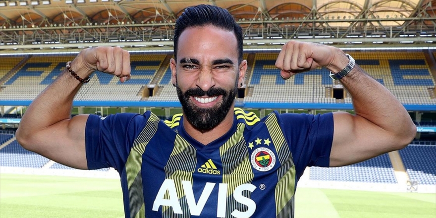 Fenerbahçeli Futbolcu Adil Rami: Fenerbahçe İle Şampiyonluk Yaşamak İstiyorum