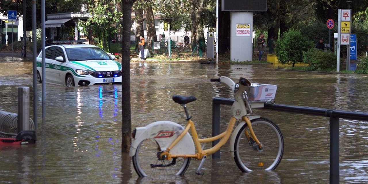 İtalya'da Olumsuz Hava Koşulları Sel Ve Taşkınlara Yol Açtı